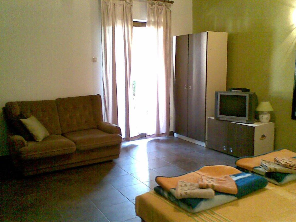 נובי ווינודולסקי Apartments Jadranka Povile מראה חיצוני תמונה