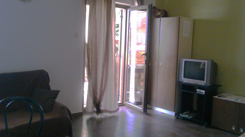 נובי ווינודולסקי Apartments Jadranka Povile מראה חיצוני תמונה