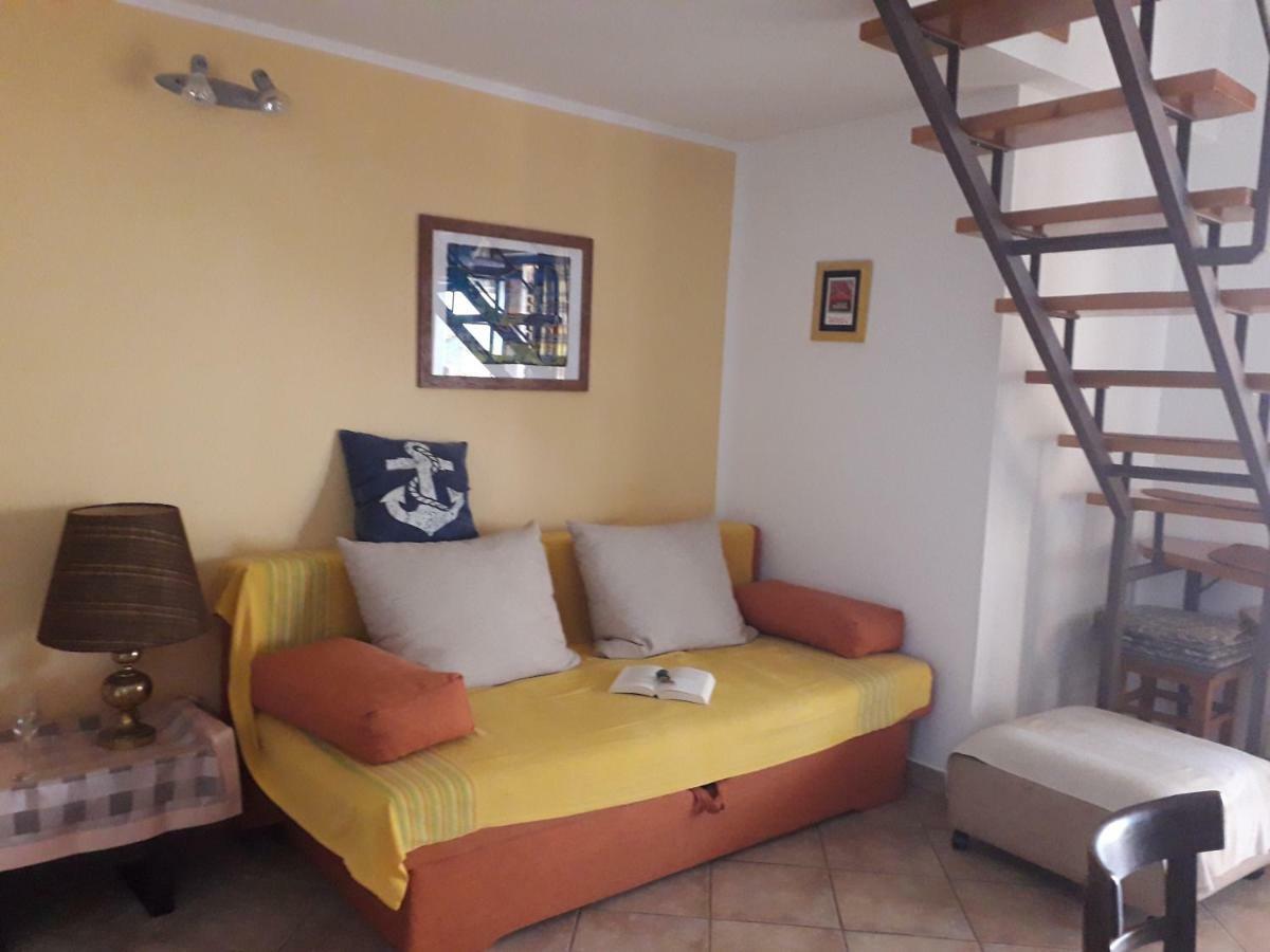 נובי ווינודולסקי Apartments Jadranka Povile מראה חיצוני תמונה